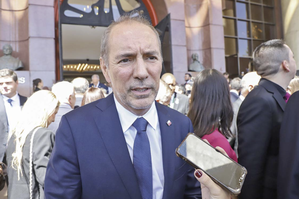 <p>Louis de Grange sobre conductores de aplicación: "No hay una política especial"</p>