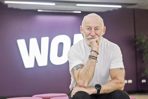 <p>CEO de WOM Chile, Chris Bannister. Foto: Verónica Ortíz</p>