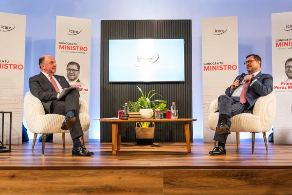 <p>El rol de Moreno para ficharlo, la situación del cable chino y la candidatura de Bachelet: los mensajes que entregó Pérez Mackenna ante empresarios</p>