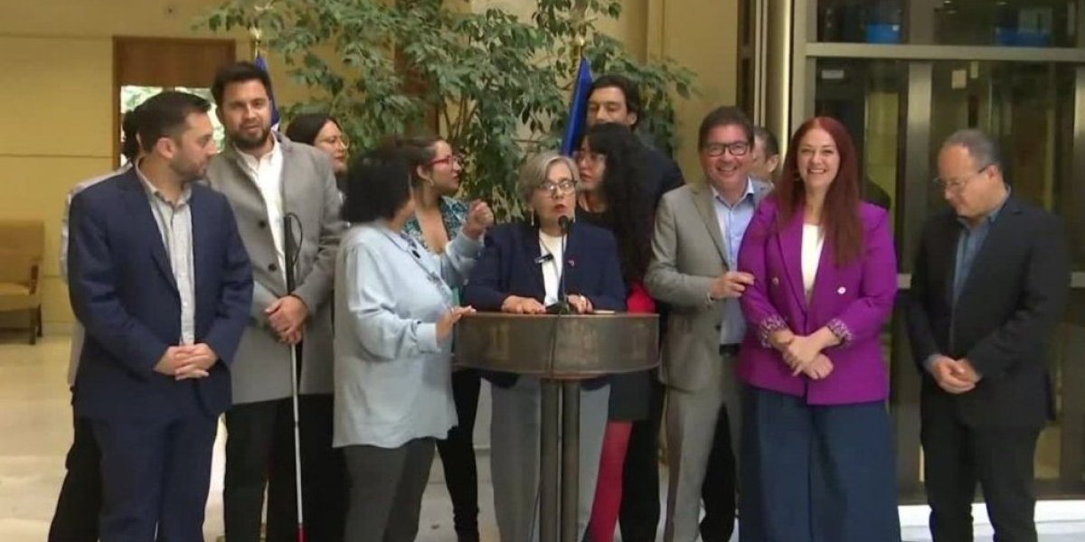 <p>Ahora en DF | Diputados de oposición piden sesión especial con Quiroz: "Que expliquen por qué dicen que el país está quebrado"</p>