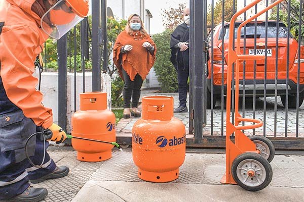 <p>Abastible estima alza cercana al 10% del gas licuado a partir de este jueves en medio de anuncio del Gobierno y contexto internacional</p>