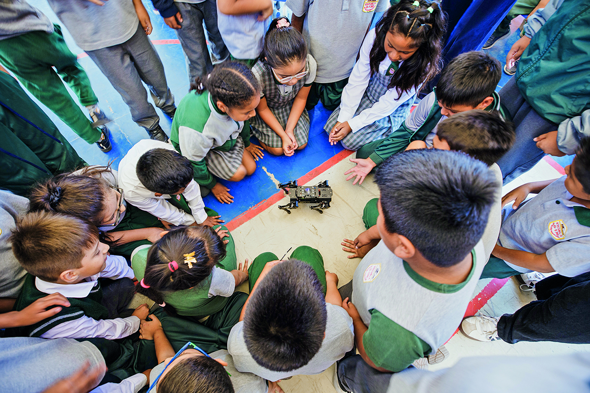 <p>Sierra Gorda: un laboratorio educativo que anticipa las habilidades que Chile necesita</p>