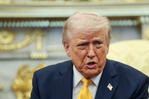 <p>Trump vuelve a extender el plazo del ultimátum para que Irán abra el estrecho de Ormuz y queda fijado para el 6 de abril</p>