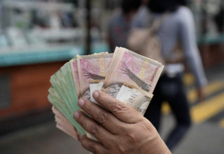 Cuentas fiscales de Perú estarían en situación "crítica" por leyes aprobadas antes de elecciones