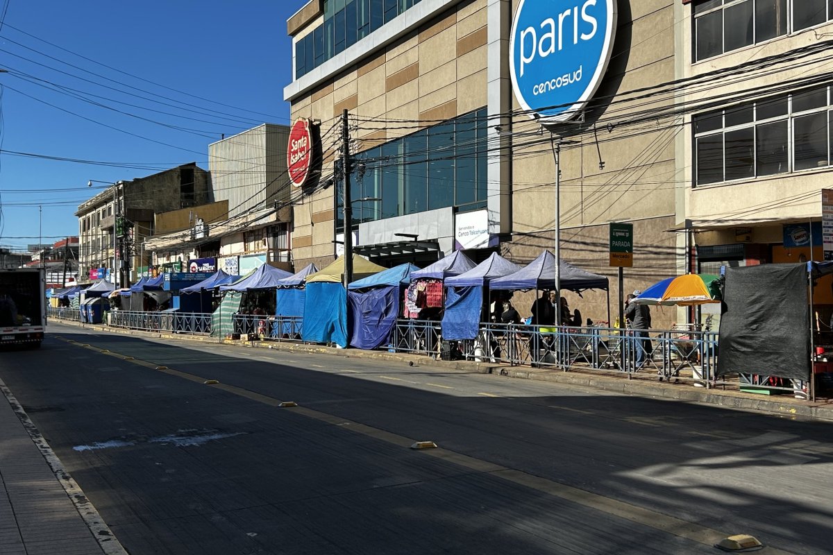 <p>Talcahuano sella acuerdo para regular el comercio informal y ordenar el funcionamiento de la ciudad</p>