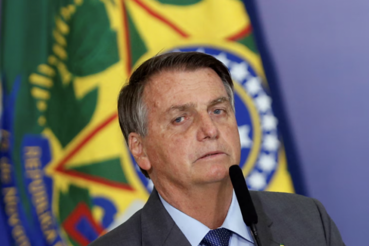 <p>ExPresidente Bolsonaro es dado de alta y puesto bajo arresto domiciliario en Brasil</p>