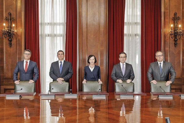 <p>Cómo la guerra modificó las estimaciones del Banco Central</p>