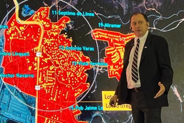 <p>Ministro Poduje advierte que reconstrucción en Biobío consume subsidios regulares y urge pronta ley de financiamiento</p>