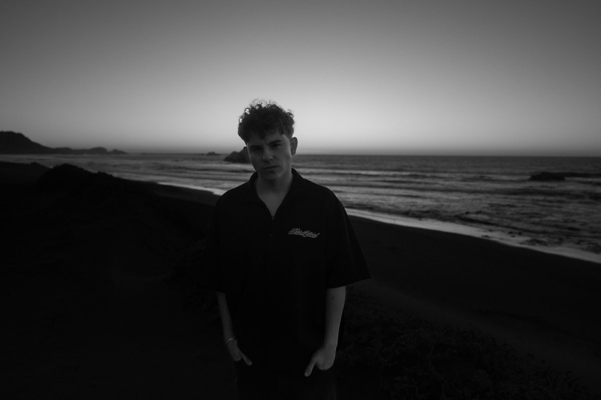 <p>Raimundo García, el editor chileno que trabaja con Ozuna, Feid y Post Malone. </p>