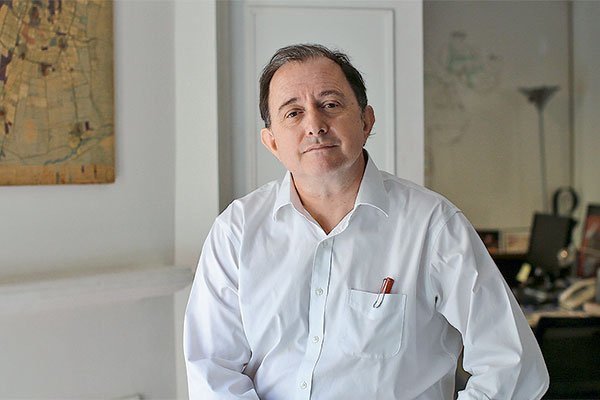 Ministro Poduje reafirma la meta de construcción de 400 mil vivienda durante los cuatro años de Gobierno