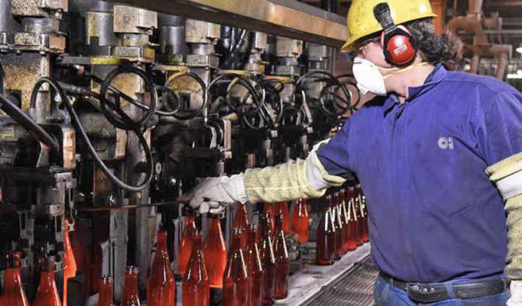 <p>Principal fabricante de vidrio de Argentina comienza a importar productos desde China</p>