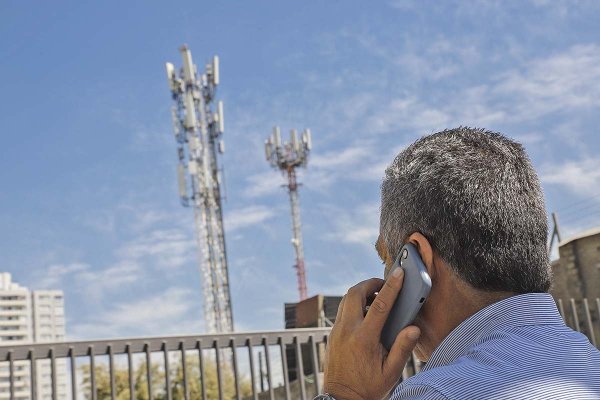 Claro a favor, WOM y Telefónica en contra: empresas se manifiestan por consulta de Entel y espectro radioeléctrico