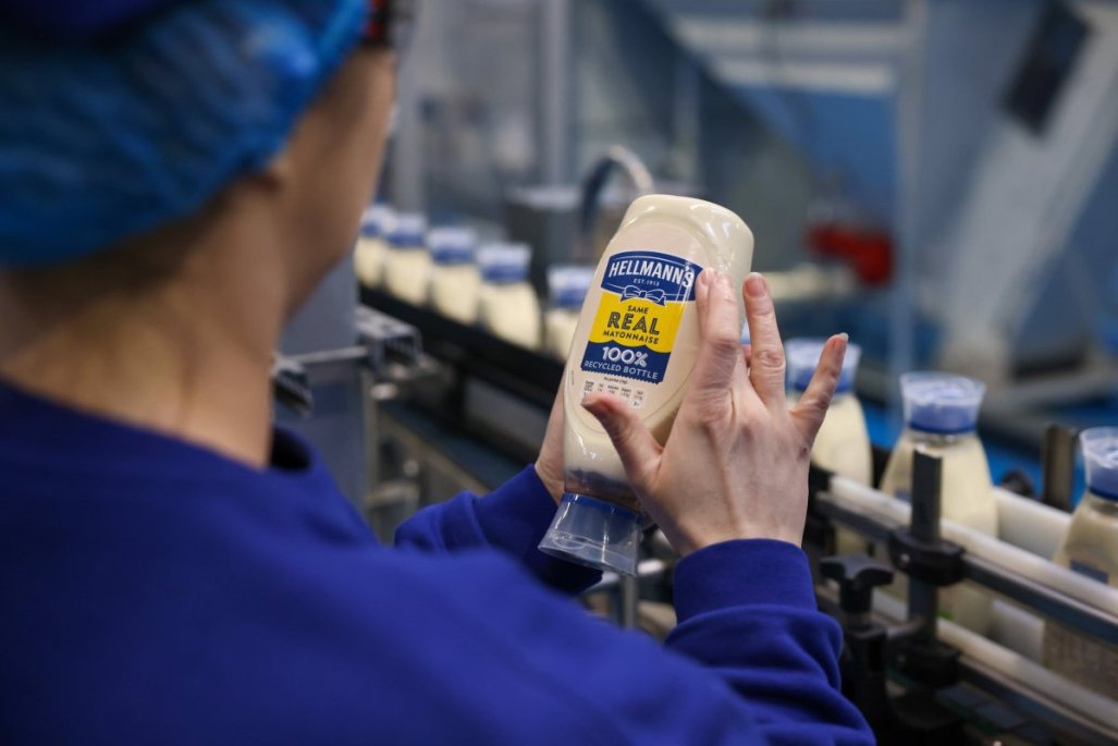 Unilever acuerda la fusión de su negocio de alimentos con McCormick en la segunda mayor operación del sector en la historia