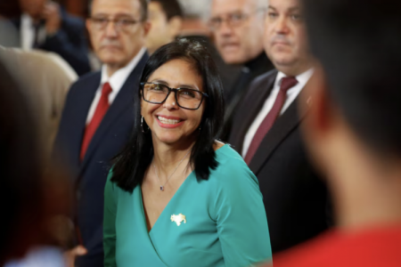 Estados Unidos levanta las sanciones contra Delcy Rodríguez