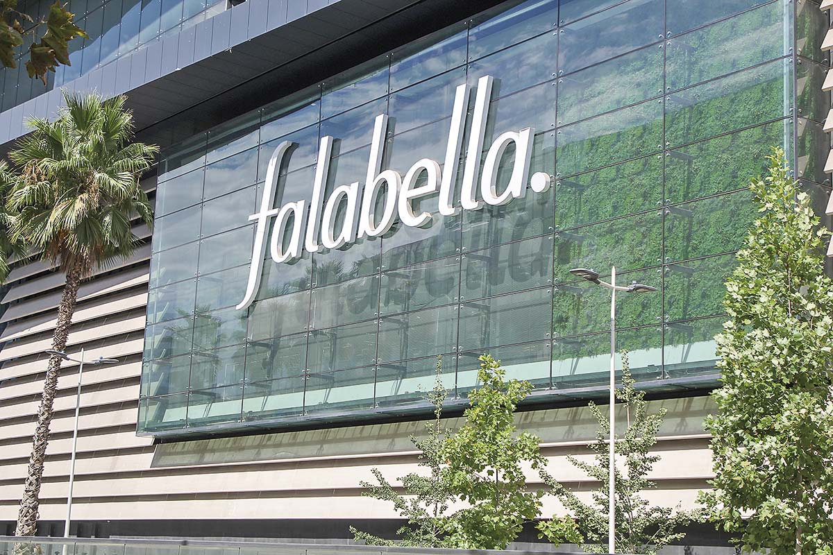 <p>S&P eleva clasificación de Falabella a BBB- y se suma a Fitch en devolverle el grado de inversión</p>