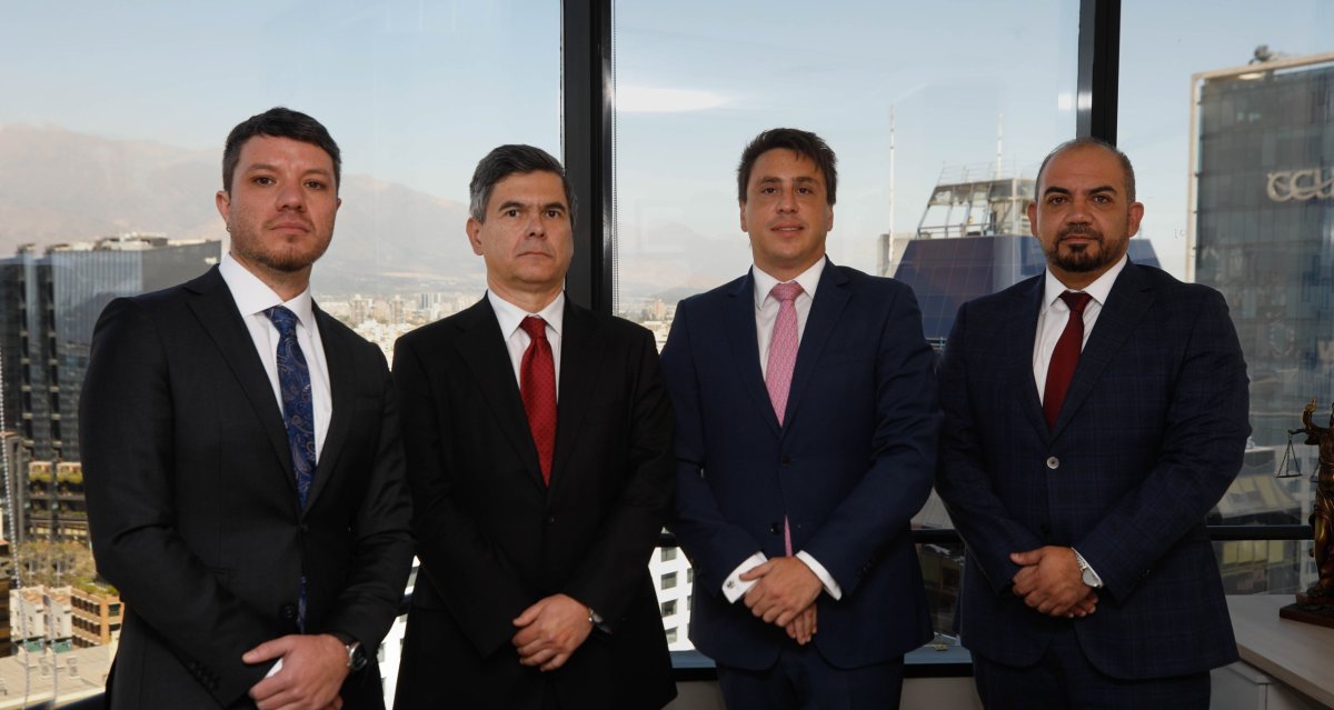 <p>Silva-Riesco Abogados debuta con foco en litigios complejos y asesoría tributaria</p>