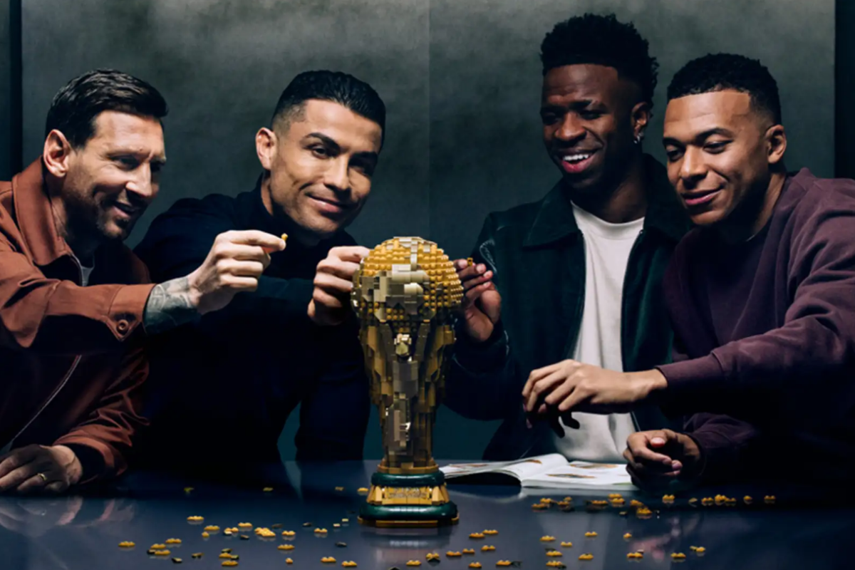 <p>Los cuatro jugadores se reunieron para lanzar la campaña. Foto: LEGO Oficial </p>