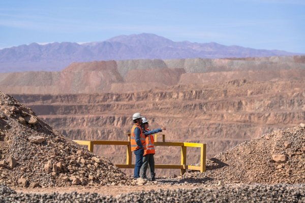 <p>Negociaciones colectivas estarán vigentes hasta el año 2029.</p>