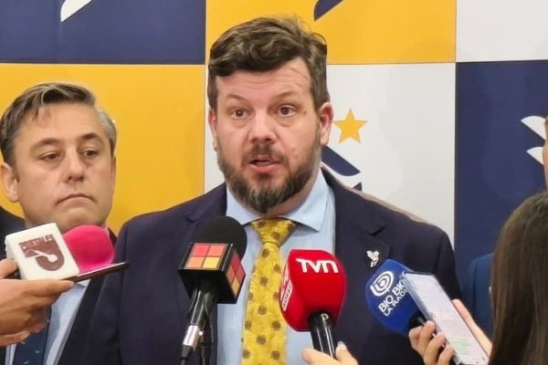 <p>Kaiser por medidas para mitigar alza de los combustibles: “El Gobierno todavía está al debe”</p>