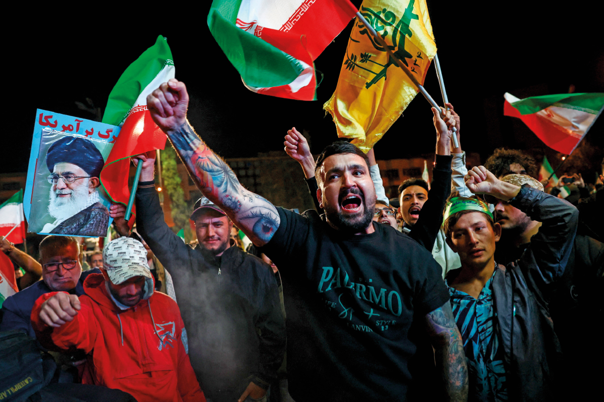 <p>Los iraníes celebraron el cese de las hostilidades en Teherán. Foto: Reuters</p>