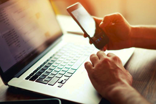 <p>Gobierno retira de Contraloría dos decretos ingresados para regular Ley de Internet como servicio público</p>