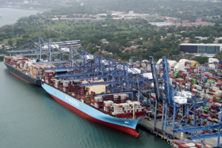 CK Hutchison inicia arbitraje contra Maersk tras toma de puertos en Panamá