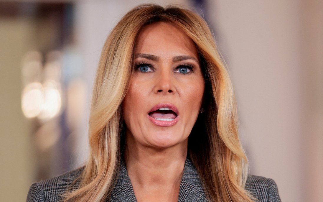 Melania Trump niega haber sido víctima de Epstein en una declaración desde la Casa Blanca