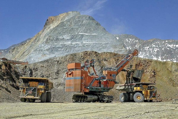 Primer mes de Kast rompe récord de inversión en el SEIA, pese a menor número de proyectos que en otros gobiernos