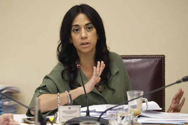 <p>Presidenta del Senado alerta sobre efectos por atrasos y sobrecostos de proyectos de Codelco</p>
