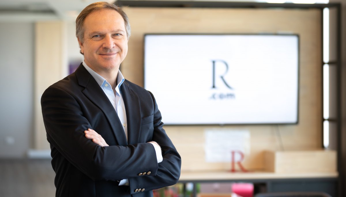 <p>Hernán Uribe y el 2026 de Ripley: "Prevemos un entorno más favorable que permitirá profundizar las mejoras operacionales"</p>