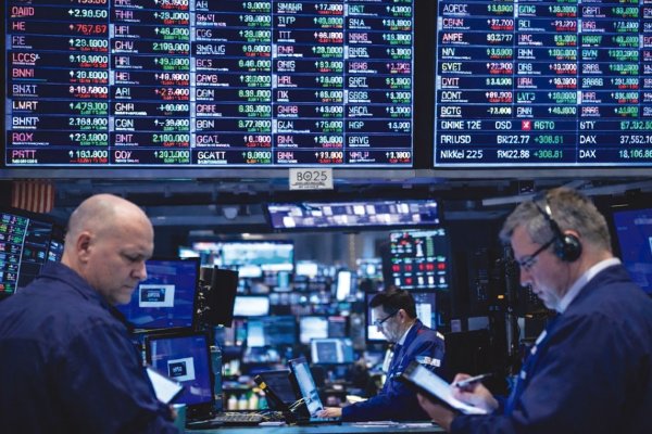 <p>Las cinco acciones mejor preparadas en la bolsa chilena para un escenario de paz en Medio Oriente</p>