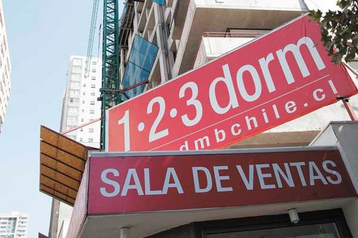 <p>Mercado inmobiliario en Santiago: estudio detecta “reequilibrio” hacia la vivienda para uso propio</p>