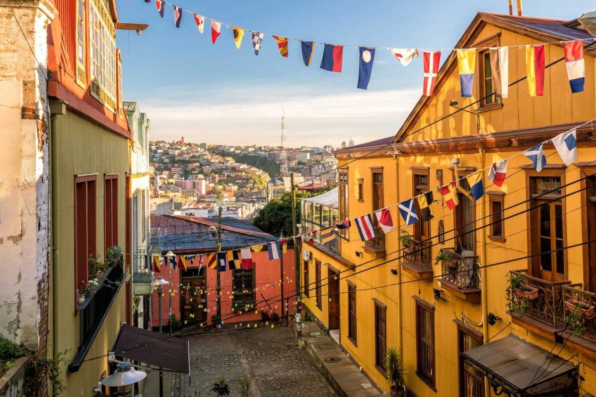 <p>Turistas optaron por destinos cercanos en Semana Santa: ocupación hotelera en la Región de Valparaíso llegó a 64,77%</p>