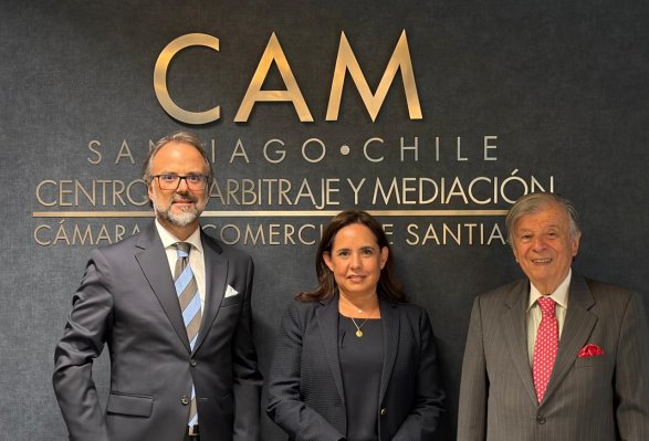 Juan José Romero, Carolina Coppo y Roberto Guerrero.