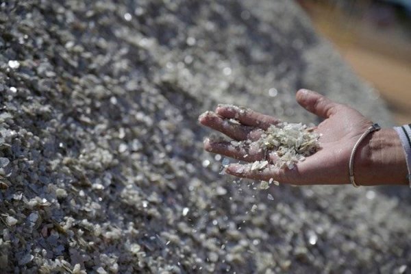 UE activa plataforma para adquirir minerales críticos