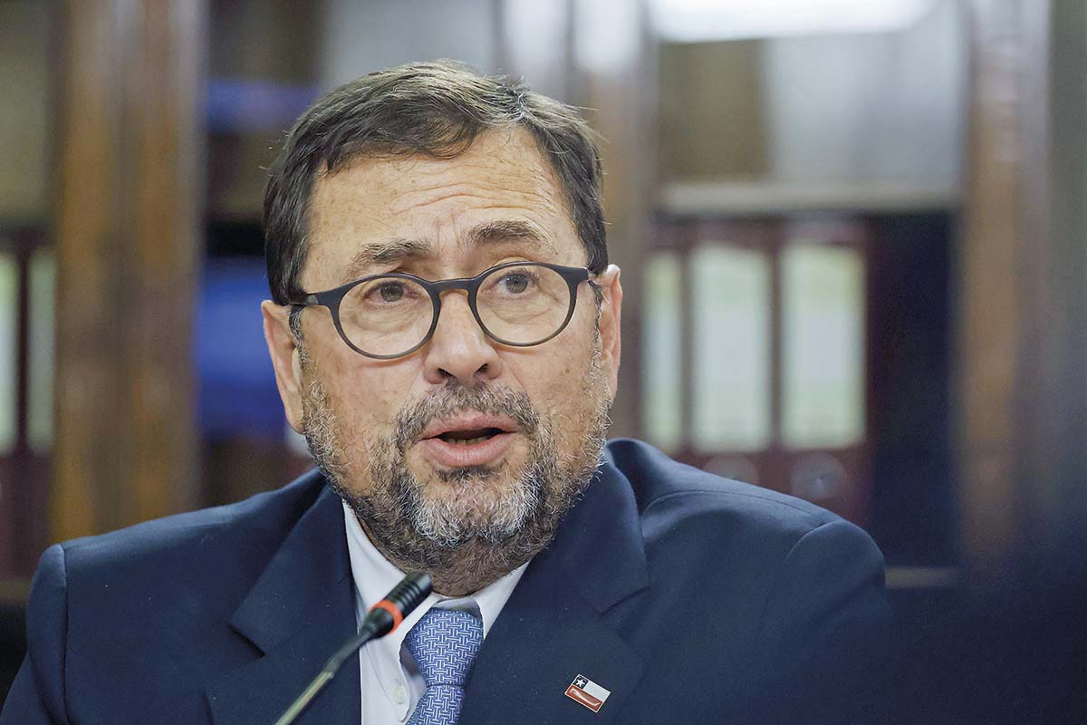 <p>El ministro de Relaciones Exteriores reveló una serie de importantes activos como parte de su Declaración de Intereses y Patrimonio (DIP). (Foto: Aton Chile)</p>