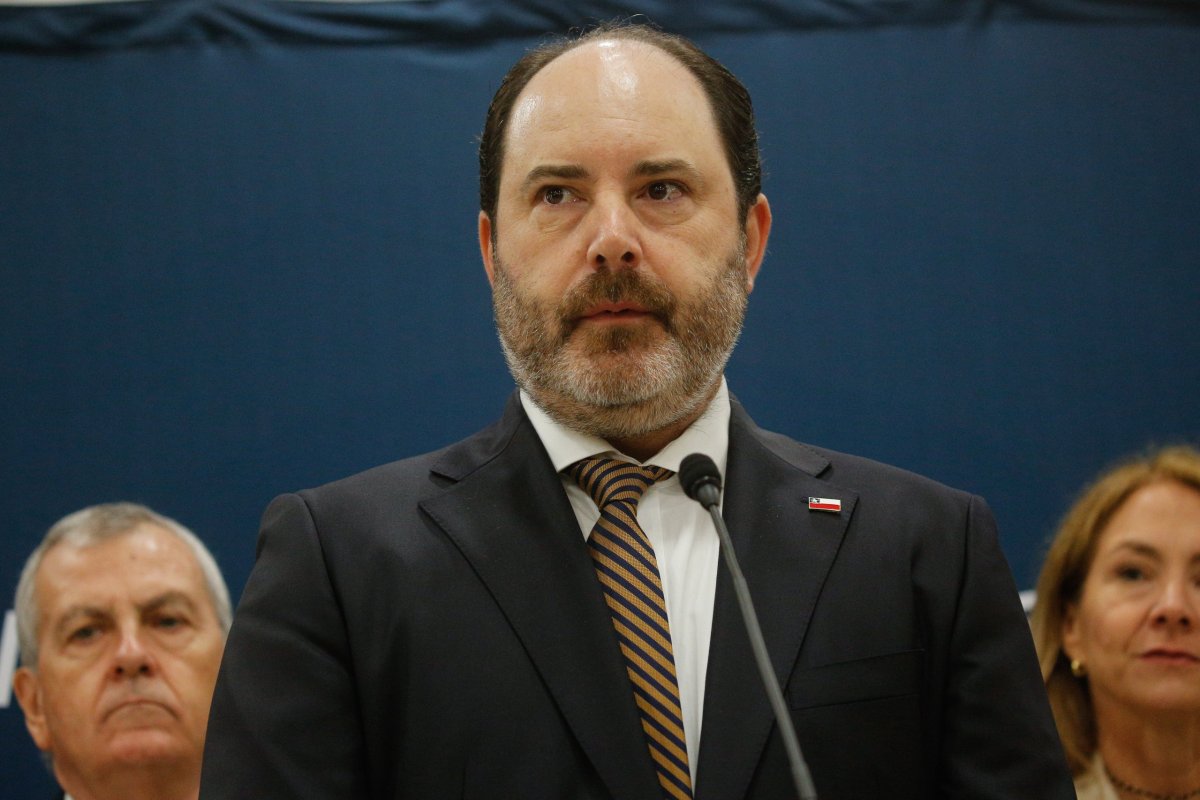 <p>Inversiones financieras en JPMorgan, Itaú y Fintual: los detalles de la declaración de patrimonio del ministro del Trabajo</p>