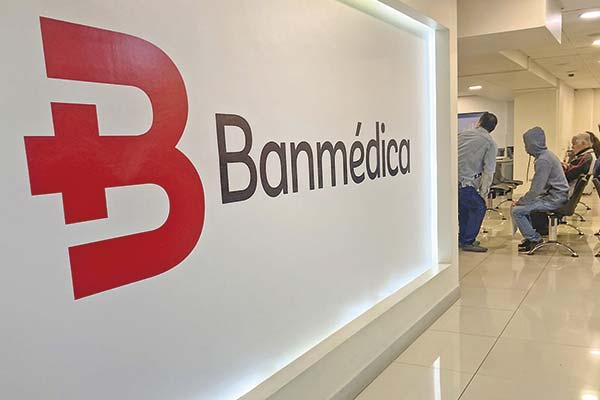 Grupo Patria y Linzor Capital avanzan en compra de Empresas Banmédica tras luz verde de la FNE