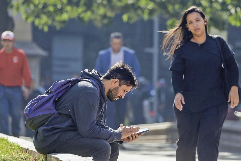 Pequeñas empresas, hombres y el comercio: algunas de las caras de la destrucción de empleo en el país