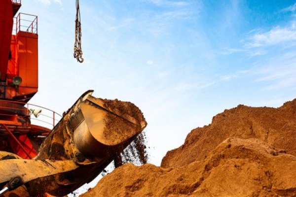 <p>Empresas de Tarapacá se asocian a proyecto de la U. Arturo Prat para producir nanomateriales a partir de desechos de la industria minera</p>