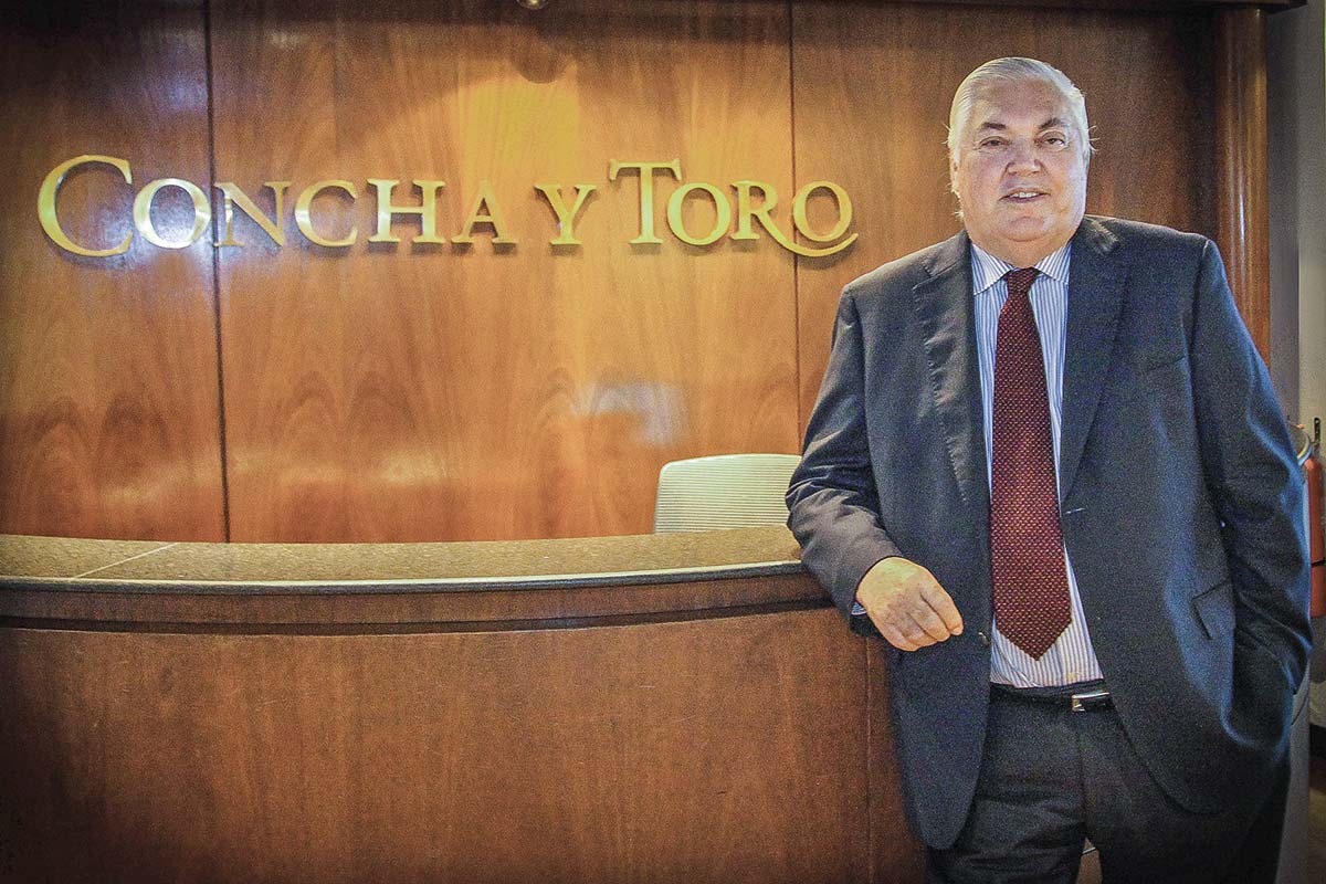 <p>El empresario ingresó al directorio en 1969, acumulando 57 años ligado a la alta dirección de la firma. Foto: Julio Castro.</p>