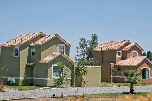 <p>Una demanda acogida y un “retroceso en materia social”: las reacciones de los alcaldes por la eliminación de contribuciones a primera vivienda de adultos mayores</p>