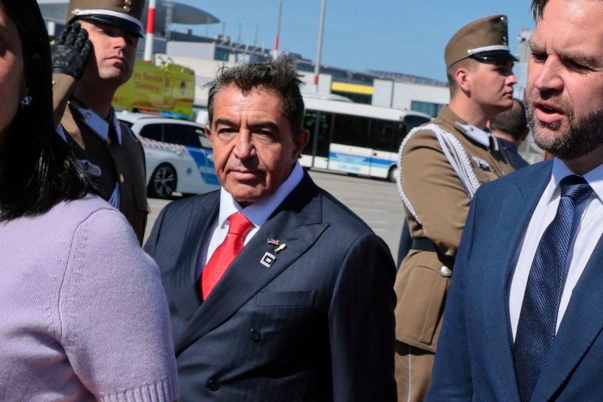 <p>“US$ 20.000 millones en 20 minutos”: El hombre que está convirtiendo a Trump en una máquina de hacer negocios a escala mundial</p>