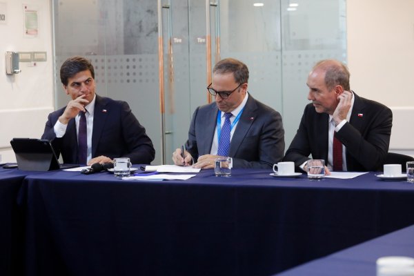<p>Subsecretario de Economía anuncia que buscarán mantener en 12,5% la tasa de impuestos a las Pymes en el plan de reconstrucción</p>