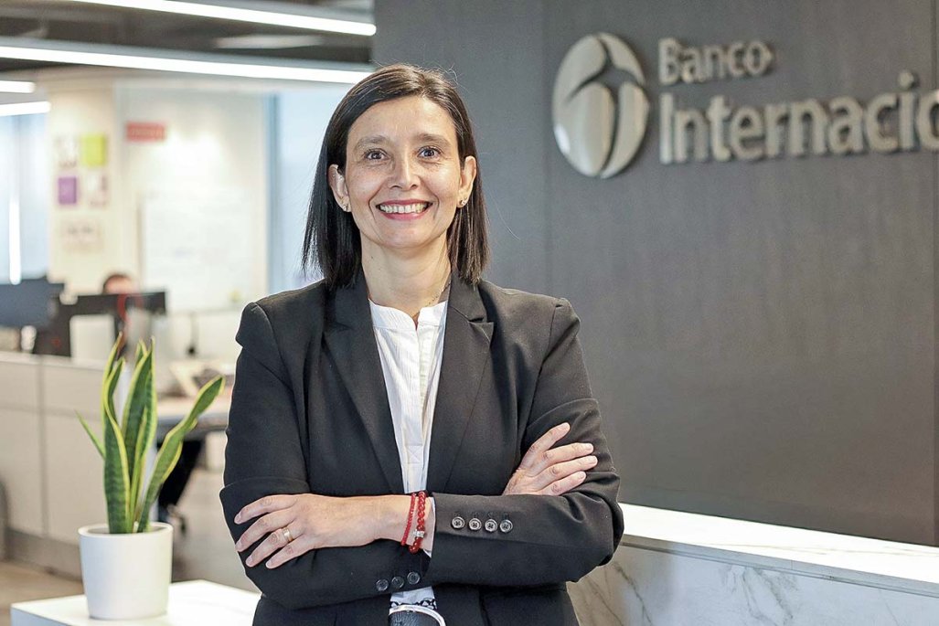 Paula Espinoza, gerenta general de Banco Internacional AGF: “Mantener posiciones en UF con estabilidad de política monetaria es una buena alternativa” | Diario Financiero