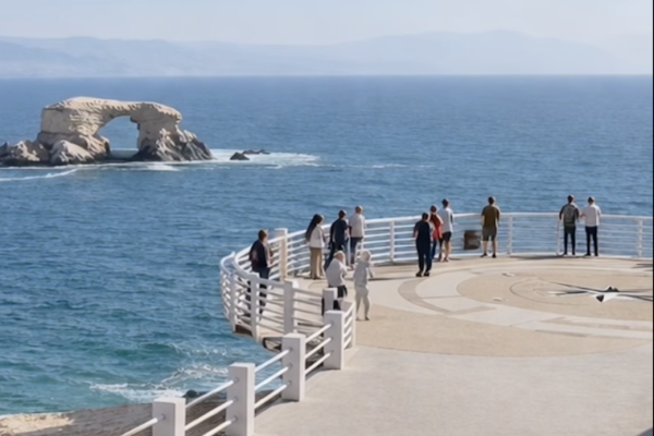 <p>Tras años de deterioro, Antofagasta reemplazará mirador de La Portada con una estructura tres veces mayor</p>
