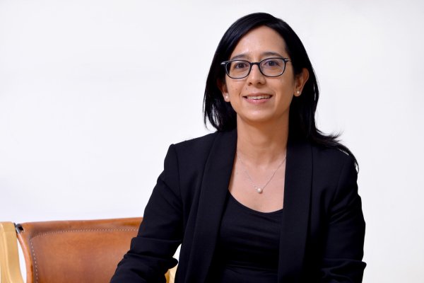 <p>Florencia Borrescio-Higa, académica de la Escuela de Negocios de la UAI. </p>