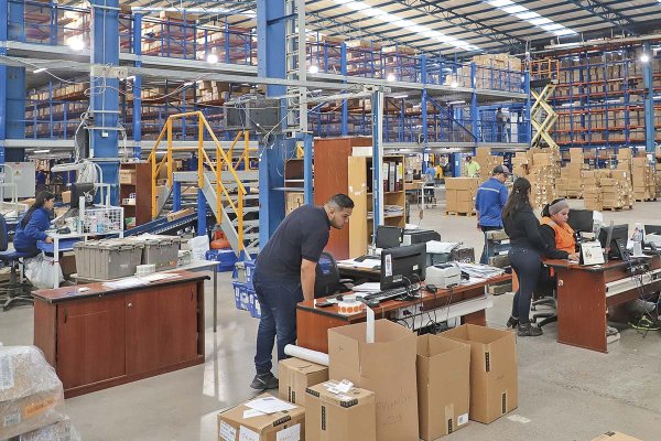 Exasesores laborales de Boric critican crédito tributario y Jara respalda medida, pero con foco en PYME