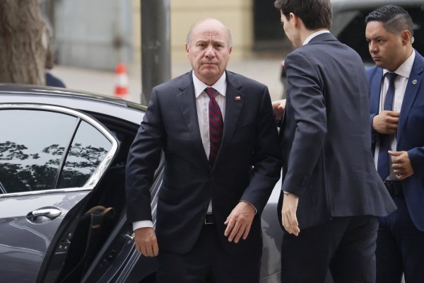 <p>El ministro de Hacienda, Jorge Quiroz. (Foto: Aton Chile)</p>