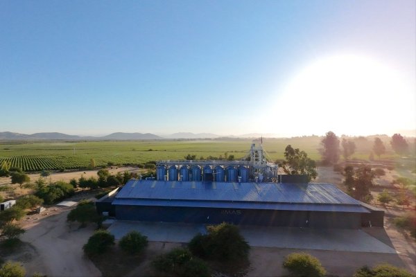 El complejo productivo de IIMas Food en Marchigüe, Región de O'Higgins, cuenta con cinco plantas y cuatro laboratorios.